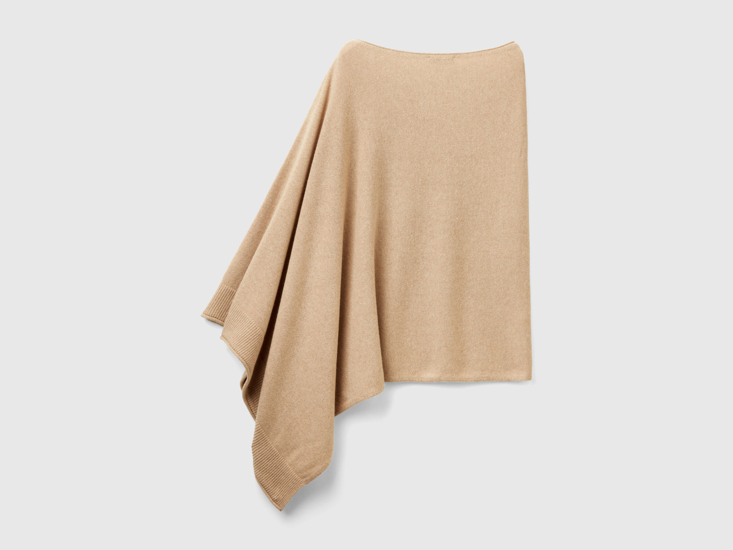 CAPE Mujer image number 5